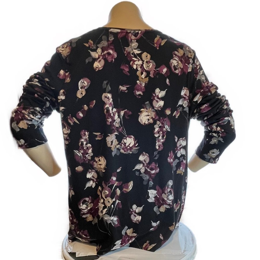 CROFT & BARROW LONG SLEEVE FLORAL CLASSIC TEE NWOT SIZE XL - Picture 3 of 4